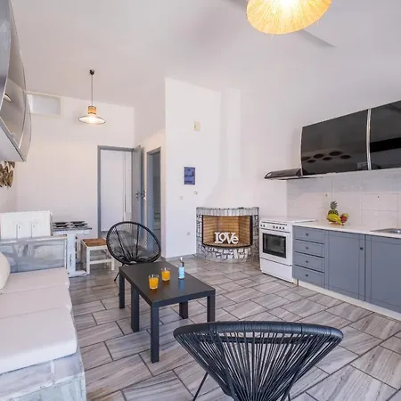 Appartement Sterna House Parasporos