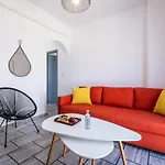 Sterna House Параспорос